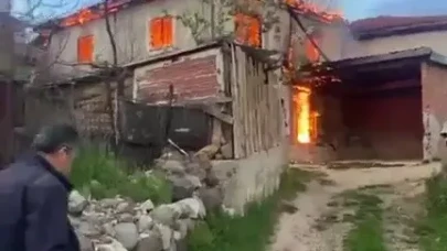 İki katlı ev alevlere teslim oldu