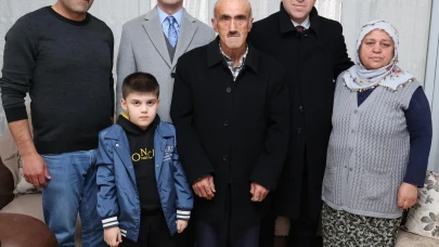 Vali Bakan’dan Şehit Ailesine Vefa Ziyareti