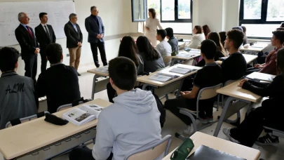 Merzifon Anadolu Lisesi Yeni Yüzüyle Ziyaret Edildi