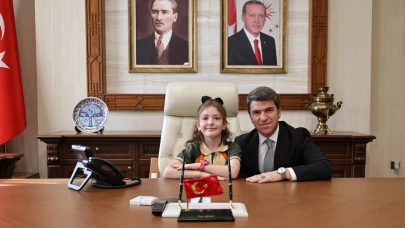Miniklerden Anlamlı Ziyaret: 23 Nisan’da Valilik Makamı Sembolik Olarak Çocuklara Devredildi