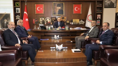 Amasya Belediyesi'nde Yeni Atamalar: 2 Başkan Yardımcısı, 7 Birim Müdürü Göreve Başladı