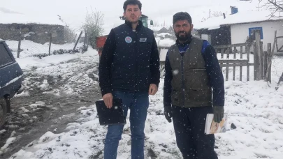 Amasya DSYB’den Buzağı Küpeleme Atağı: Hayvan Kimliklendirmede Önemli Adım