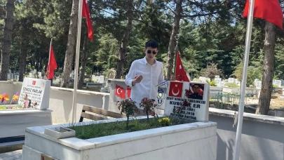 AK Parti Gençliği'nden Vatan Nöbetine Saygı Duruşu!