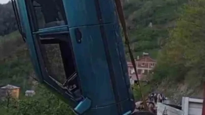 Trafik kazası: 1 ölü, 2 yaralı