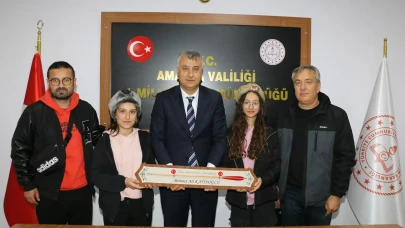 Okçulukta Derece Yapan Öğrencilerden Katipoğlu’na Ziyaret