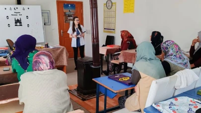 Kale Köyü’nde KKKA ve Kanser Taraması Eğitimi Verildi