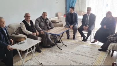 AK Parti Teşkilatından Şehit Yakınlarına Ziyaret