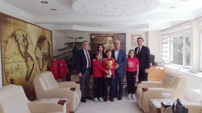 Merzifon'un Gururu: Sınav Koleji Türkiye 1.si Oldu