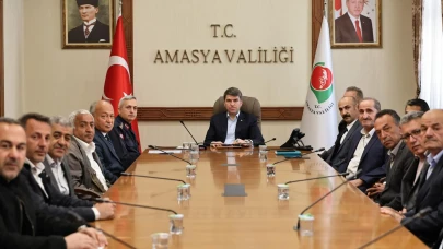 Amasya Muhtarları Vali Bakan’la Buluştu
