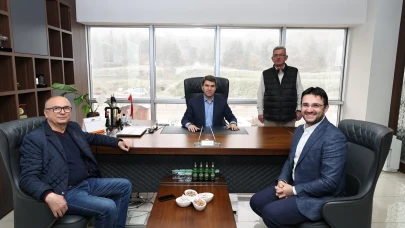 Amasya Valisi Sahada: Sorunları Dinledi, Notunu Aldı