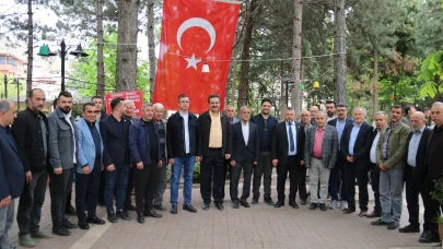 Haluk İpek’ten Zirai Don Ziyareti: “Çiftçimizin Yanındayız”
