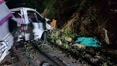Trafik kazası: 1 ölü, 1 yaralı