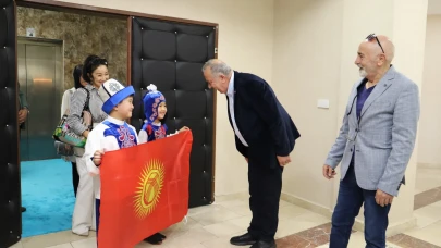 Rektör Turabi’ye 23 Nisan Kapsamında Uluslararası Ziyaret: Dünya Çocukları Amasya’da Buluştu