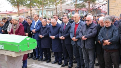 Bakan Güler, Bayburt’ta cenaze namazına katıldı