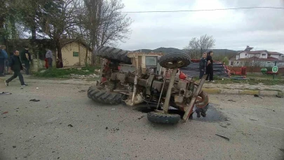 Traktör ile beton taşıyan tır çarpıştı: 2 yaralı