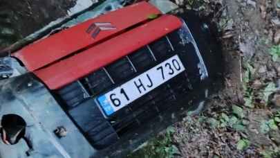 Düğün dönüşü trafik kazası: 2 ölü