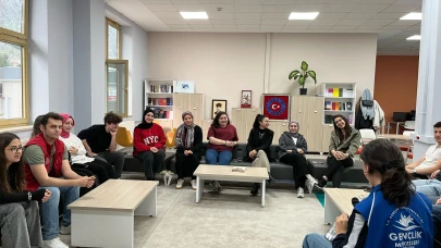 Bir Soru Bin Sohbet, Gençler Tek Yürek!