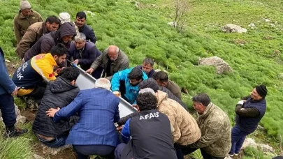 Bitki toplarken yüksekten düşen yaşlı adam hayatını kaybetti