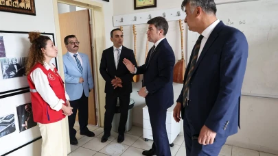 Amasya Valisi Önder Bakan, Gençlik Merkezi’nde Gençlerle Buluştu