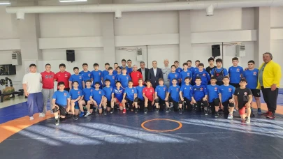 Gençlik ve Spor İl Müdürü Osman Ercan, Sporcu Eğitim Merkezi Sporcularıyla Buluştu