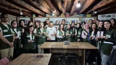 Amasyalı Gençler Ekranı Kapattı, Kalemi Açtı!