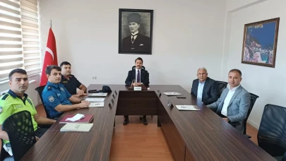 Göynücek’te İlçe Trafik Komisyonu Toplandı: Trafik Güvenliği Gündemdeydi
