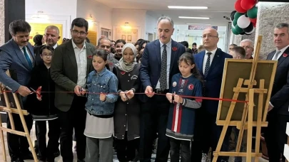 Amasyalı Öğrencilerden Gazze’ye Kitaplarla Destek