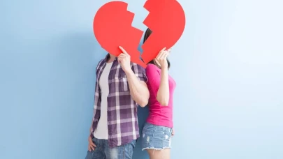 Rüyada Nişanlıdan Ayrılmak Ne Anlama Gelir? Kalp Kırıklığı mı, Yeni Bir Başlangıç mı?