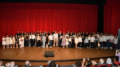 Amasya Belediyesi Konservatuvarı Öğrencilerinin Sertifika Töreni Coşkusu