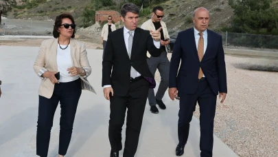 Vali Önder Bakan’dan Sokak Hayvanlarına Şefkat Eli: Barınak İnşaatında Yerinde İnceleme