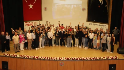 Amasya Üniversitesi’nde Şenlik Coşkusu Ödüllerle Taçlandı: 16. Bilim, Kültür, Sanat ve Spor Şenlikleri Sona Erdi