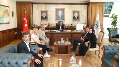 İstanbul Amasyalılar Derneği’nden Başkan Rıfat Uzun’a Ziyaret