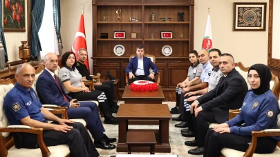 Amasya’da Güvenlik Görevlilerinden Vali Önder Bakan’a Anlamlı Ziyaret