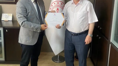 Suluova’da Anlamlı Bağış: Müdür Ahmet Davu’dan TDV’ye Kurban Desteği