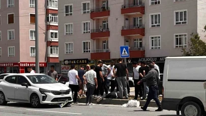 Çorum’da karşıya geçmek isteyen yayaya otomobil çarptı
