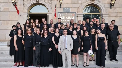 “Anadolu’nun Sesi” Merzifon’da Yankılandı: Türkülerin Büyüsüyle Unutulmaz Bir Gece