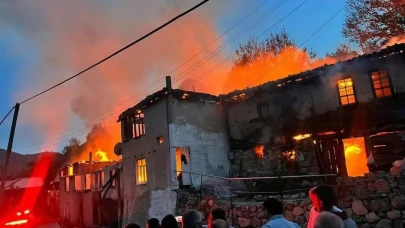 Haluk İpek’ten Soku Köyü’ndeki Yangınla İlgili Açıklama: “Çok Şükür Can Kaybı Yok”