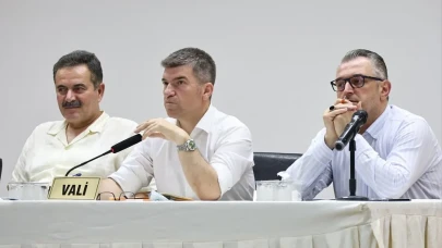 Vali Önder Bakan Gümüşhacıköy’de Muhtarlarla Bir Araya Geldi