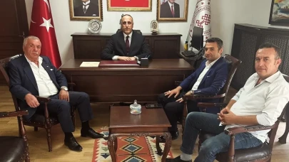 Merzifon Çerkes Kültür Derneği Başkanı Fatih İzci’den İl Kültür ve Turizm Müdürü Yaser Ergün’e Ziyaret