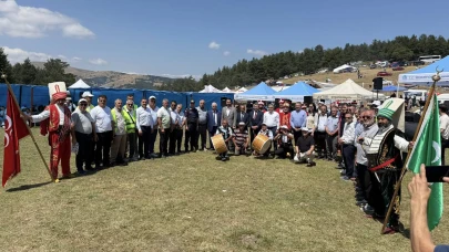 Merzifon Gençleri Derneği, 11. Geleneksel Semaver Şenliği’ne Katıldı