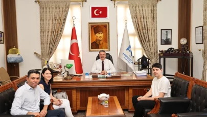 LGS Türkiye 1.si Melik Kaan Özçelik’ten Merzifon Belediyesi’ne Ziyaret