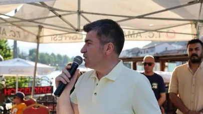 Amasya’da Muharrem Ayı Bereketi: Şehzadeler Gezi Yolu’nda Aşure İkramı