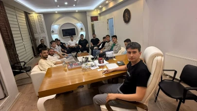 AK Parti Merzifon İlçe Gençlik Kolları Toplantısı Gerçekleştirildi