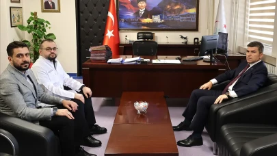 Vali Önder Bakan’dan Başhekim Hicabi Sezgin’e Ziyaret