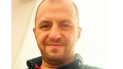 Ampul değiştirmek için çıktığı direkten düşerek hayatını kaybetti