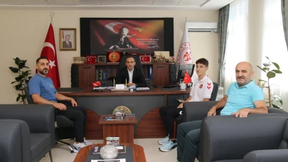 Avrupa Üçüncüsü Taha Süleyman Yücel, İl Müdürü Osman Ercan’ı Ziyaret Etti