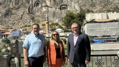 MHP Grup Başkanvekili Kılıç, Amasya’da AK Parti Milletvekilleri İpek ve Çilez ile Bir Araya Geldi