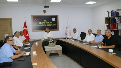 Amasya’da Eğitim Değerlendirme Toplantısı Yapıldı: Yeni Dönem Hazırlıkları Masaya Yatırıldı