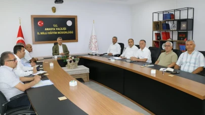 Amasya’da Haftalık Eğitim Değerlendirme Toplantısı Gerçekleştirildi
