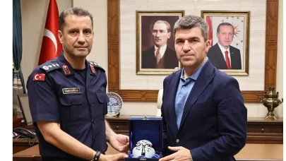 Vali Önder Bakan’dan Gümüşhane İl Jandarma Komutanı Bilal Sarıdoğan’a Tebrik
